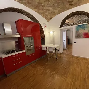 Heart Of San Lorenzo - La Apartamento Roma